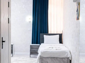 Отель Status Inn