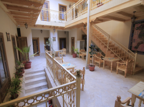 Xadijam Hotel