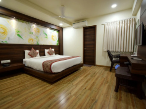 Pari Hotel