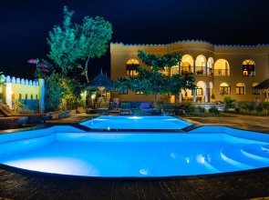 Zanview Hotel
