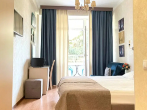 Liberty Fly Hotel Room 405 Apartments