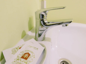 Отель White House