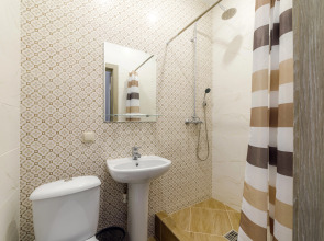 Отель Платон