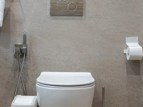 Апартаменты с дизайнерским ремонтом на центральной улице (до 4х гостей)