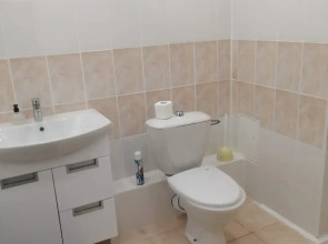 Апартаменты Двухкомнатная Квартира на Алексеева 27