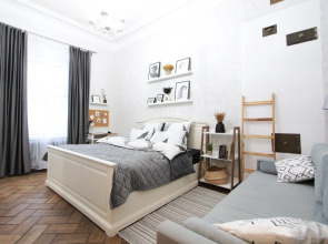 Двухкомнатная квартира возле Кремля