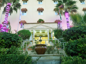 Amra Palace International Hotel