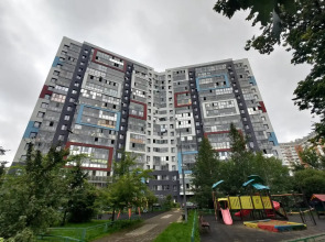 Жилое помещение 2-к квартира у метро Молодежная с яркими закатами