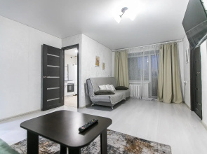 Dvukhkomnatnaya V Sovremennom Stile V 5 Minut Ot Gorsoveta Flat