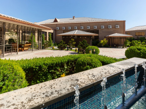 La Defense Yerevan Hotel