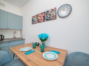 Апартаменты Хуторская 1к2