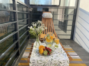 квартира премиум-класса в стиле "эко" с видом на парк и речку