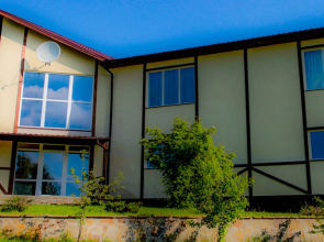Hutorok Guest house
