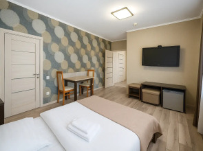 Отель Парадис