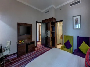 Отель Vintage Grand