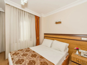 May Hotel