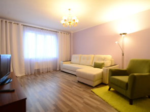 Stilnaya Dvukhkomnatnaya Uyut I Komfort Flat