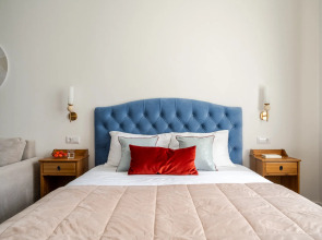 Апартаменты Кварт-Отель, Бережковская Набережная 12