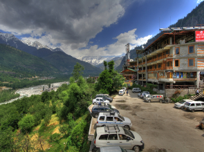 Sharman Hotel