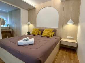 Prostornaya Odnushka u Morya s Basseynom i Wifi 500 Mbit/s Flat