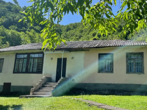 Sredi Gor Private House