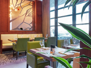 Отель Ренессанс Минск Конгресс и СПА Центр