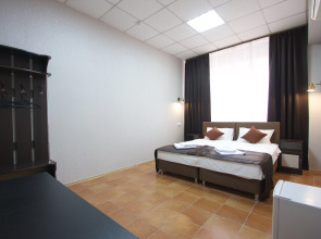 Отель Автодвор