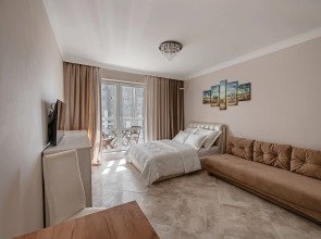 Апартаменты Студия у Станции Метро Грушевка