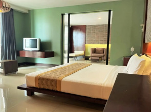 Отель Long Beach Garden Hotel & Pavilions