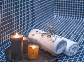 Heritage Hotel and Suites (by Travel Agency)