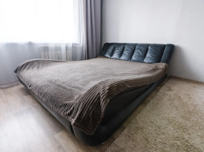 Квартира Тополиная 82