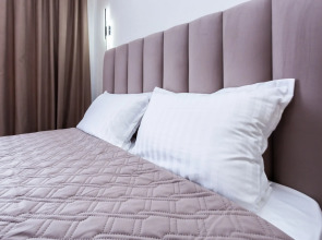 Апартаменты рядом с Парком Галицкого на улице имени Жлобы 139