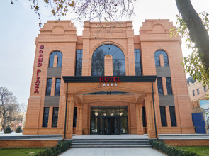 Отель Grand Plaza Samarkad