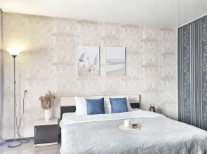 Апартаменты на Салютной, 21