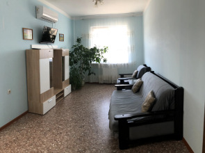 Prostornaya 3-h Komnatnaya v Novostrojke Flat