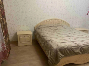 Na Ulitse Metallurgov 27 Flat