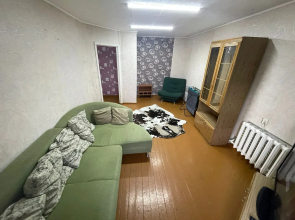 Na Shakhterskoy Naberezhnoy 2 Flat