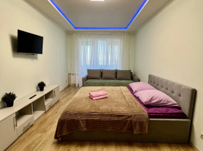 Квартира двухкомнатная в центре города в элитном доме