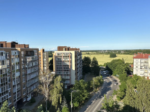 Квартира Двухкомнатная квартира в зеленом районе