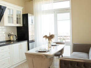 Апартаменты в центре с видом на город