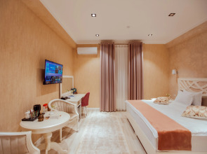 Silk Road Empire Hotel