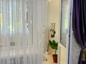 Квартира Уютная 2-комнатная с Лоджией в Махачкале