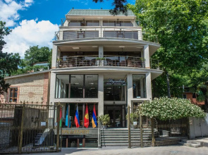 Sadovyj Bulvar Guest House