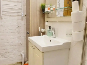 Студии у Эрмитажа с кодовым доступом и отдельным входом 1