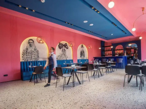 Heritage Hotel and Suites (by Travel Agency)