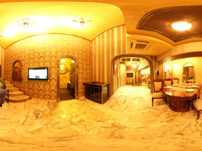 Отель Roma Yerevan & Tours