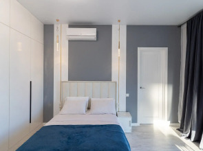 Апартаменты Азимут VIP 1