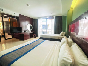 Отель Long Beach Garden Hotel & Pavilions
