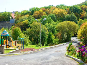 Отель Цахкаовит