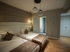 Nova Plaza Orion Hotel